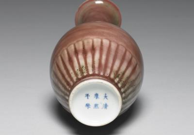 图片[3]-Vase with chrysanthemum petal decoration in bean red glaze, Qing dynasty, Kangxi reign (1662-1722)-China Archive